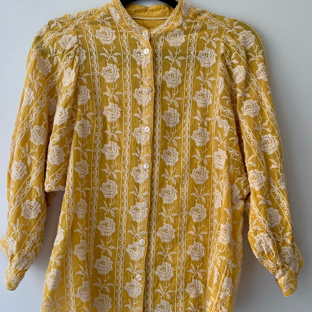 Anthropologie Pilcro and the Letterpress cotton blouse w/white embroidery